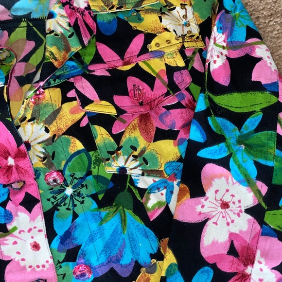 Woman’s Jean jacket for sale - Picture 2 of 4